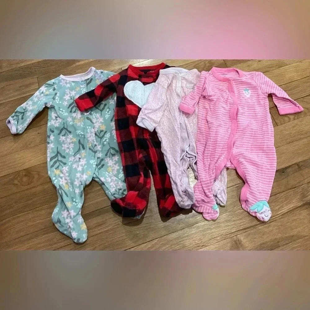 Lot (4) girls CARTERS long sleeve one piece pajamas pjs lounge size 3 month
